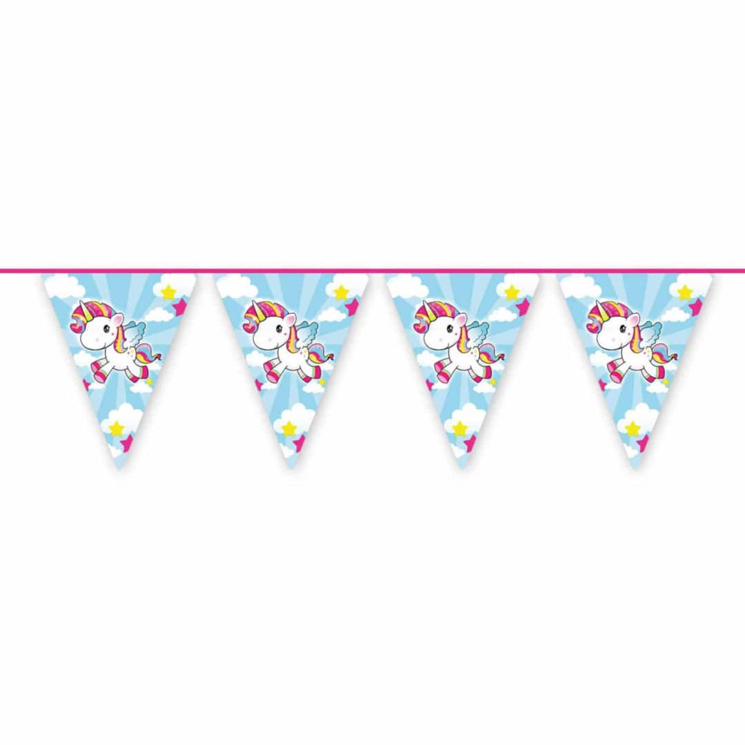 unicorn-baby-garland-of-pennants