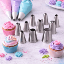 High-end pastry nozzle